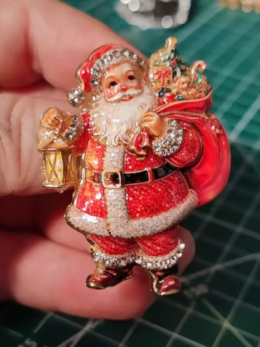 Cute Santa Claus Gold Lantern Holiday Brooch